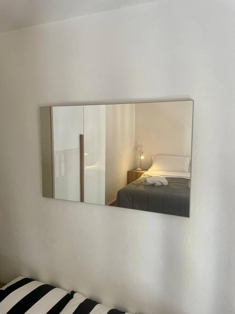 Onlyrooms V - Central & Train Station Cagliari Quarto foto